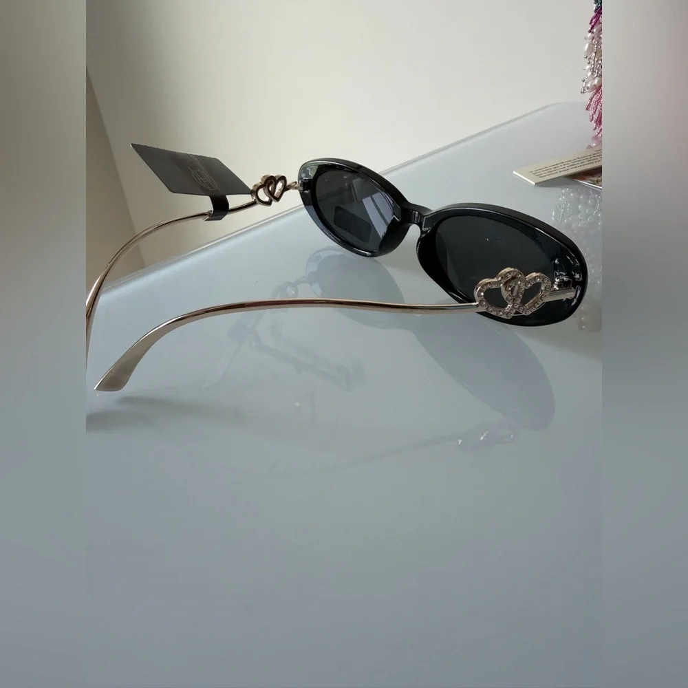 House of Harlow 1960 Black Sunglasses with Heart rhinestone Accent